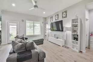 14226 Lake Lodge Dr Dr, Conroe, TX 77384 - Photo 10