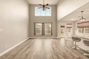 14127 Austin Hollow Ct, Houston, TX 77044 - Photo 10