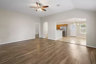 17123 Broken Back Dr, Crosby, TX 77532 - Photo 4