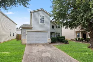 827 Grand Plains Dr, Houston, TX 77090 - Photo 2