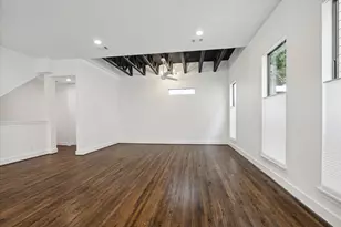 1105 W 21st St, Houston, TX 77008 - Photo 4