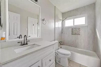 10738 Highland Woods Drive, Sugar Land, TX 77498 - Photo 24