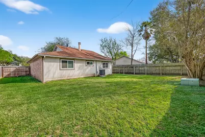 10738 Highland Woods Drive, Sugar Land, TX 77498 - Photo 32