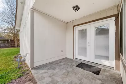 10738 Highland Woods Drive, Sugar Land, TX 77498 - Photo 30