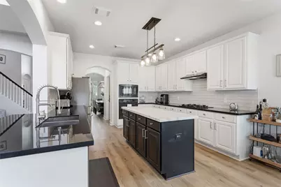 430 Overlook Drive, Friendswood, TX 77546 - Photo 10