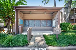 11711 Memorial Dr, Houston, TX 77024 - Photo 30