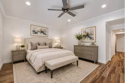 11711 Memorial Drive #649, Houston, TX 77024 - Photo 14