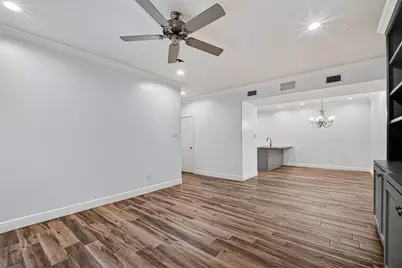 11711 Memorial Drive #649, Houston, TX 77024 - Photo 8