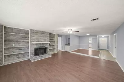 6930 Maple Fox Drive, Humble, TX 77338 - Photo 10