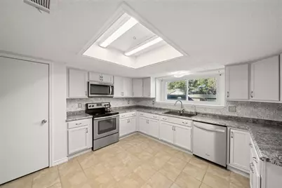 6930 Maple Fox Drive, Humble, TX 77338 - Photo 4