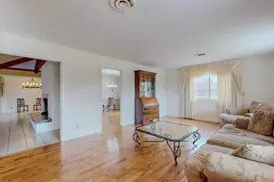 5710 Pickwick Ln, Beaumont, TX 77706 - Photo 8
