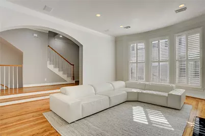 130 Oak Place Drive, Houston, TX 77006 - Photo 12