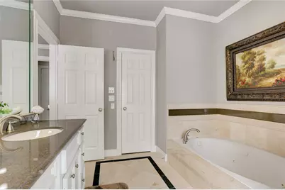 130 Oak Place Drive, Houston, TX 77006 - Photo 18