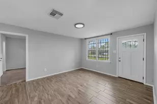9410 Rosehaven Dr, Houston, TX 77051 - Photo 12