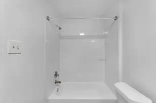 9410 Rosehaven Dr, Houston, TX 77051 - Photo 6