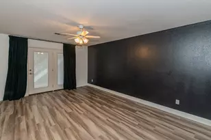 5975 Meadow Way, Beaumont, TX 77707 - Photo 10