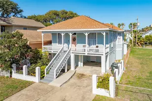 1118 Avenue K, Galveston, TX 77550 - Photo 1