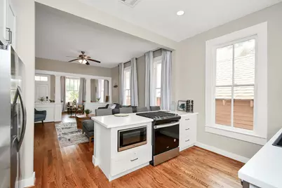 1118 Avenue K, Galveston, TX 77550 - Photo 12