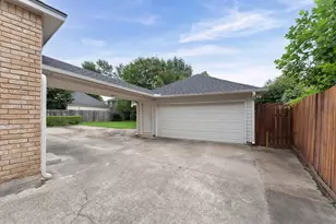 8015 Democracy Ct, Spring, TX 77379 - Photo 20