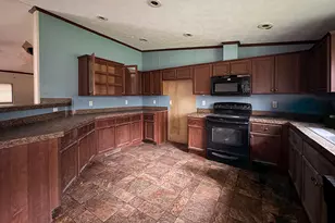 28204 Hickory Hill Dr, Hockley, TX 77447 - Photo 8