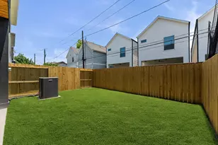 112 E 27th St, Houston, TX 77008 - Photo 34