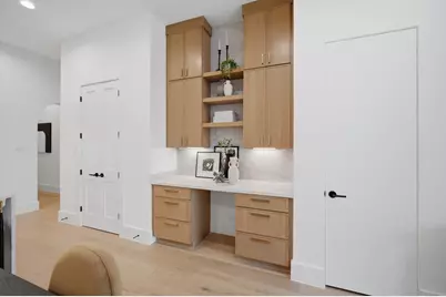 112 E 27th Street, Houston, TX 77008 - Photo 14