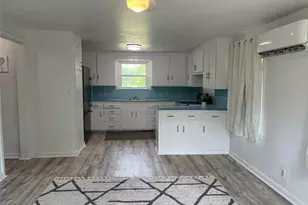 409 Doris St, El Campo, TX 77437 - Photo 6