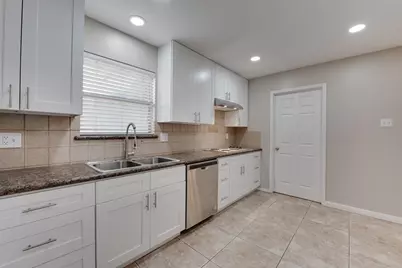 5019 Oak Shadows Drive, Houston, TX 77091 - Photo 20