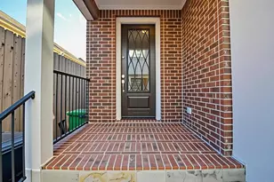 1536 Dian St, Houston, TX 77008 - Photo 4