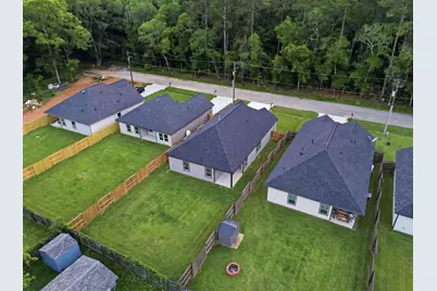 1105 W Lyle Street, Cleveland, TX 77327 - Photo 34