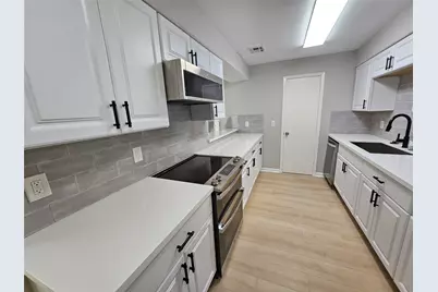 4138 Belle Park Drive #4138, Houston, TX 77072 - Photo 2