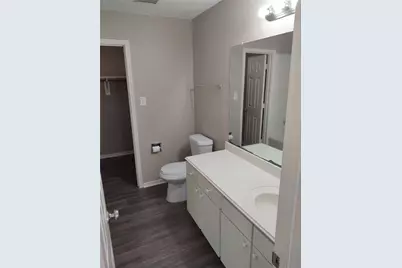10802 Meadow Walk Lane, Houston, TX 77067 - Photo 18