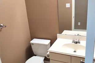 10802 Meadow Walk Ln, Houston, TX 77067 - Photo 12