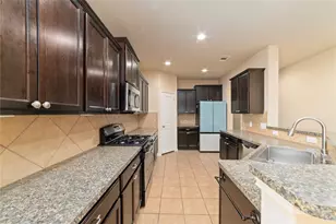 13930 Long Meadow Dr, Houston, TX 77047 - Photo 16