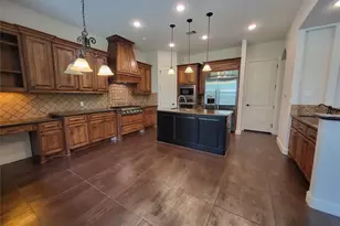 8811 Van Allen Dr, The Woodlands, TX 77381 - Photo 16