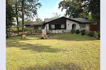 3748 Pin Oak Drive, Conroe, TX 77301 - Photo 2