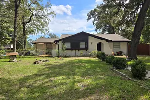3748 Pin Oak Dr, Conroe, TX 77301 - Photo 1