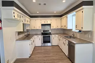 3748 Pin Oak Dr, Conroe, TX 77301 - Photo 6