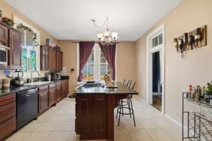 1727 Ursuline St, Galveston, TX 77550 - Photo 12