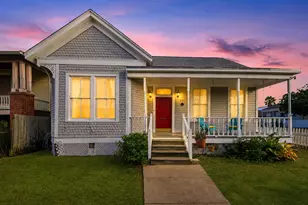 1727 Ursuline St, Galveston, TX 77550 - Photo 1