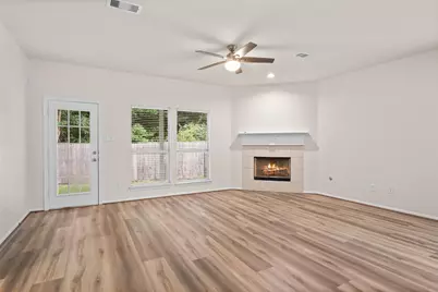 1069 Shadow Glenn Drive, Conroe, TX 77301 - Photo 6