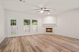1069 Shadow Glenn Dr, Conroe, TX 77301 - Photo 6
