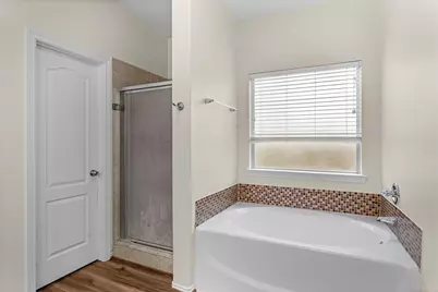 1069 Shadow Glenn Drive, Conroe, TX 77301 - Photo 10