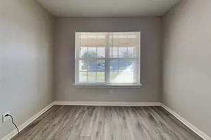 18019 Kinsale Valley Ln, Houston, TX 77060 - Photo 4