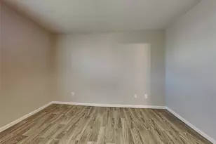 18019 Kinsale Valley Ln, Houston, TX 77060 - Photo 8