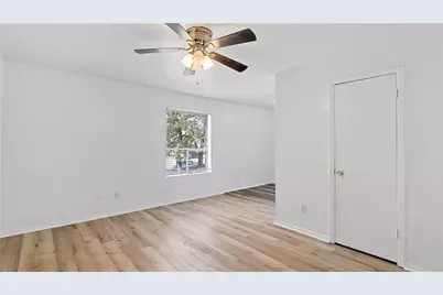 2703 Evergreen Circle, Bryan, TX 77801 - Photo 10