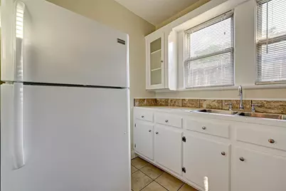 1748 Richmond Avenue #4, Houston, TX 77098 - Photo 10