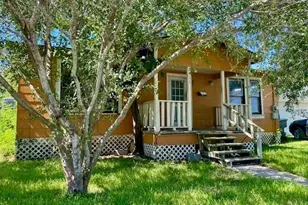 2411 67th St, Galveston, TX 77551 - Photo 2