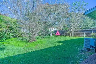 126 Bonita Avenue, Galveston, TX 77550 - Photo 26