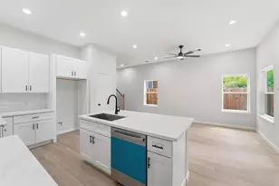 4354 Clover St, Houston, TX 77051 - Photo 10